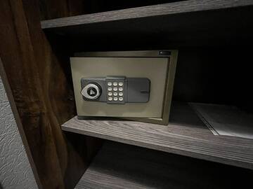 Фото номера Стандартный двухместный номер с 1 кроватью или 2 отдельными кроватями Гостиница Лаптау г. Зеленоградск 8